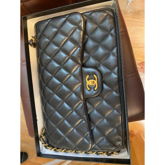 100% Authentic CHANEL Quilted Double Flap Jumbo Lambskin Black Shoulder Bag - Picture 5 of 16